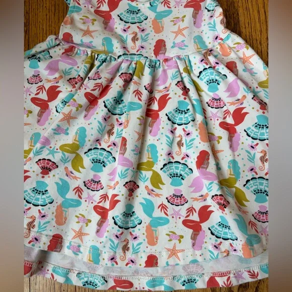 2T Hanna Andersson rainbow mermaid print ruffle sleeve dress with pockets - Picture 6 of 7